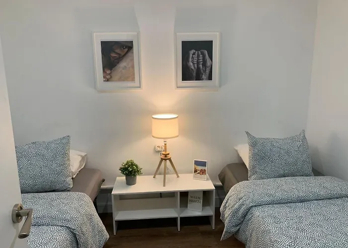 Loft Sleeper Llum, Aeropuerto